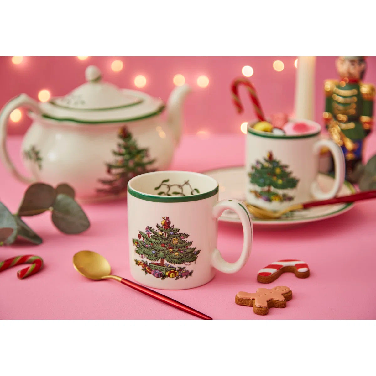 Classic Christmas Tree Mug – 9oz Holiday Ceramic Cup